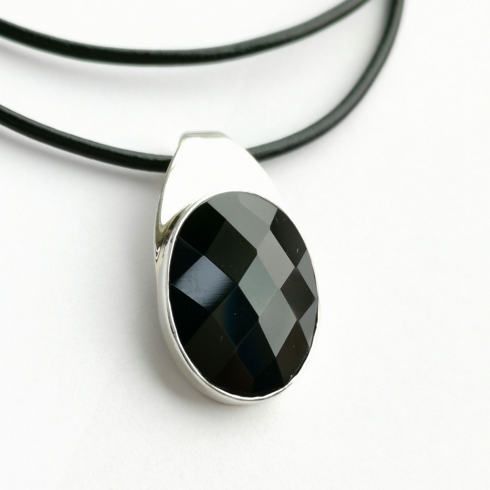 Nwt Black Onyx Sterling Silver Pendant Necklace